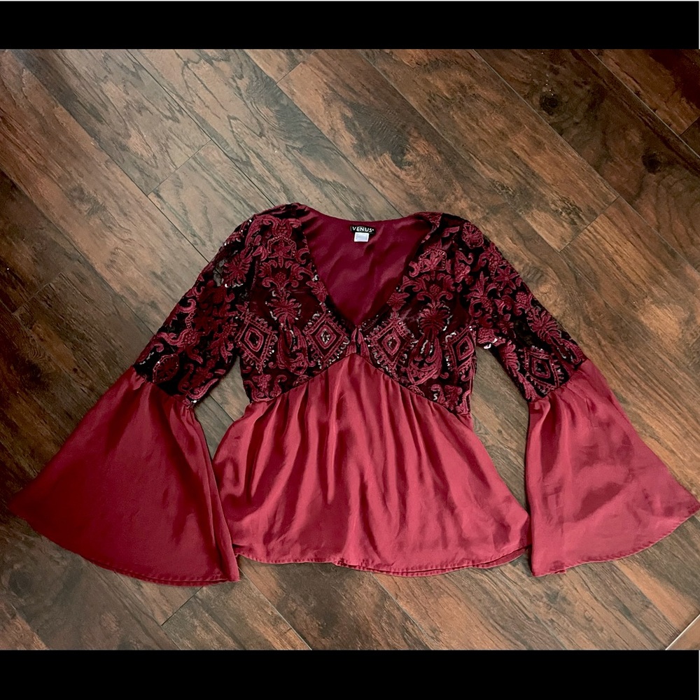 Women’s Venus Sequin and lace Blouse